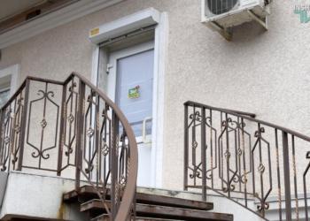 По инструкции. Команда ЗЕ открыла офис в Николаеве