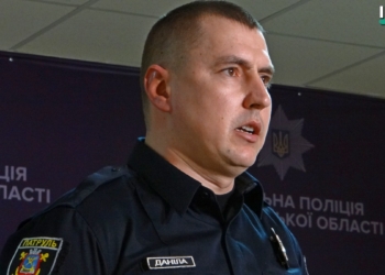 Задержанный на взятке замначальника управления патрульной полиции пользуется статьей 63 Конституции – правом на молчание