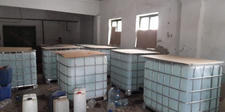 Индийский опыт не учит. В Николаеве “брендовый” алкоголь из технической воды и сомнительного спирта