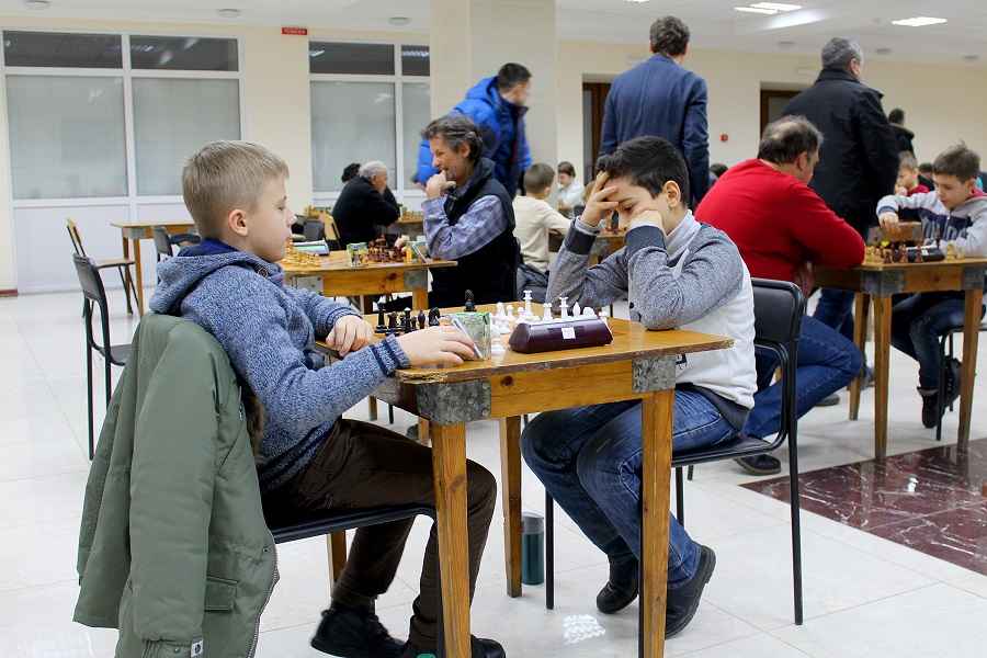 В Николаеве провели шахматный турнир в память об Аркадии Шмирине и Ларисе Мучник 5
