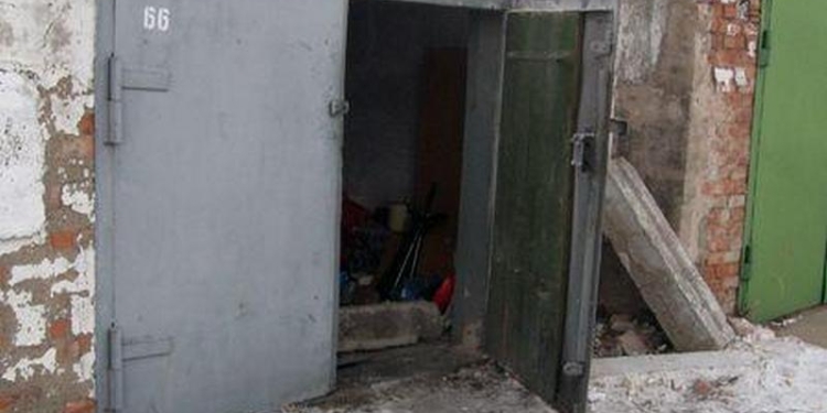 В Николаеве полицейские «повязали» трех молодчиков, «специализирующихся» на кражах из гаражей