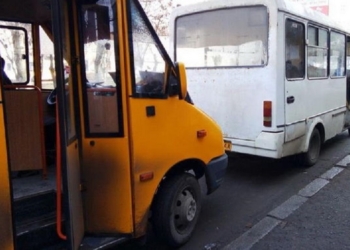 Представителей «Алан-Техно», обслуживающего маршрут №23 на Большую Корениху, вызвали в Николаевскую мэрию «на ковер»