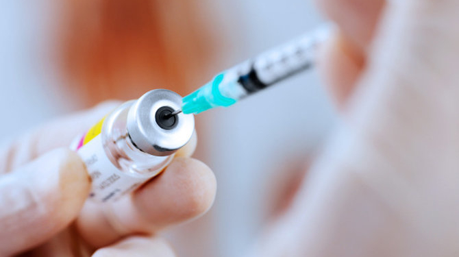 Все о прививках для взрослых: от чего, когда, где и сколько стоит