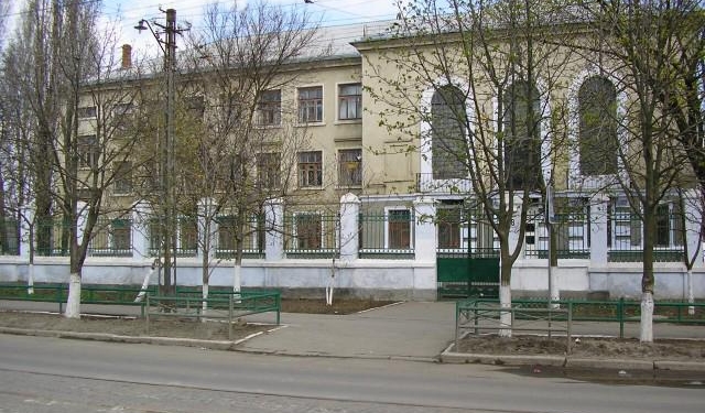 Тендер на реконструкцию школы №4 за 12 миллионов получил “Южстрой Николаев”