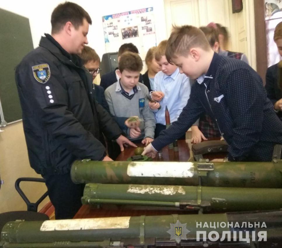 Николаевские взрывотехники и спасатели усовершенствовали свои знания о современных взрывных устройствах 3