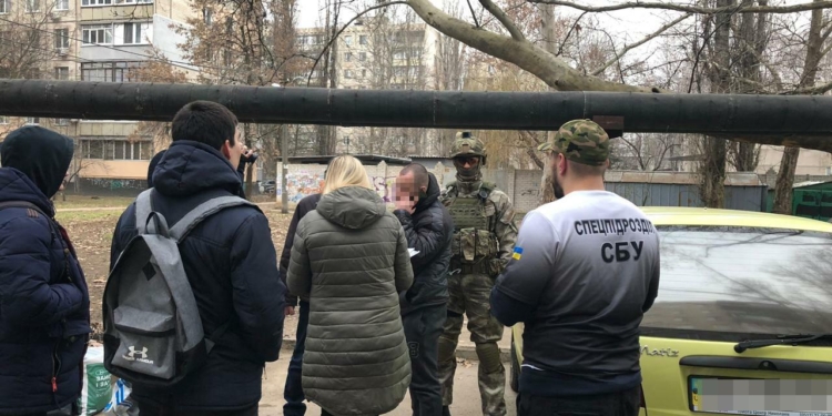 В Николаеве полиция, КОРД и СБУ задержали банду вымогателей