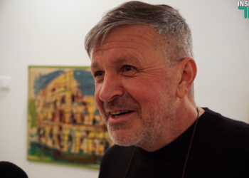 Николаевский художник Александр Ипатьев продемонстрировал, как из старого шкафа сделать произведение искусства. А еще станцевал каламатьянос