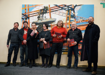 Горожане увидели «промышленный ренессанс» Николаева на картинах современных художников