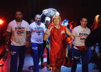 Украинский боксер Малиновский поднялся на первое место в рейтинге WBO