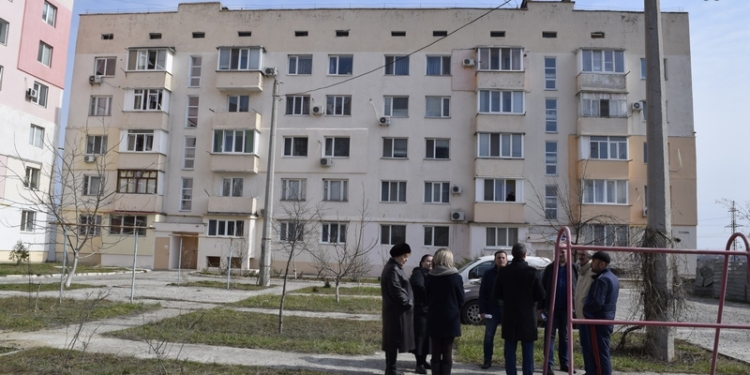 Заложники городских чиновников и облэнерго: в Николаеве 30 квартир пенсионеров ВСУ и участников АТО в любой момент могут быть отрезаны от электроснабжения