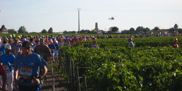 Французского вина столько, сколько весишь, – прекрасный приз: во Франции начали готовиться к знаменитому винному марафону