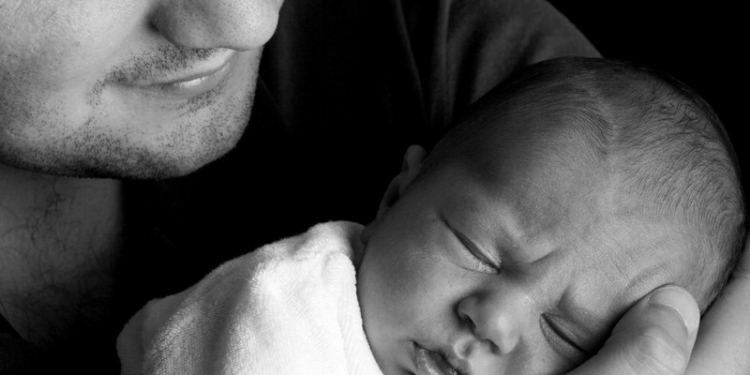 В Испании уравняют права матерей и отцов на декрет