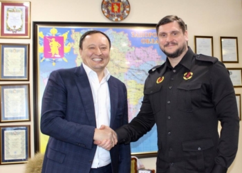 Савченко поехал в Запорожье договариваться с «Мотор Сич» об авиарейсах «Николаев-Киев»