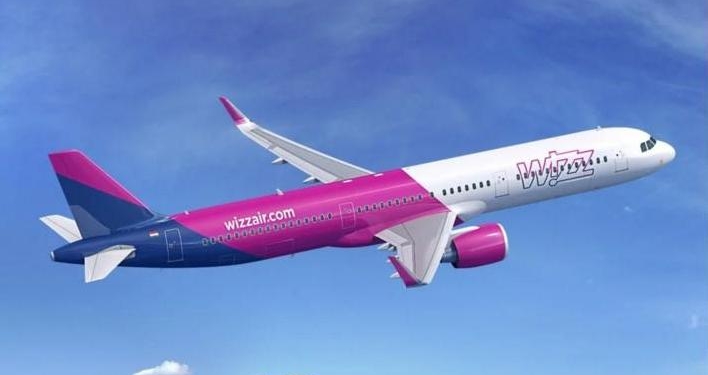 Компания Wizz Air не пустила на самолет из Риги в Киев известных российских журналистов