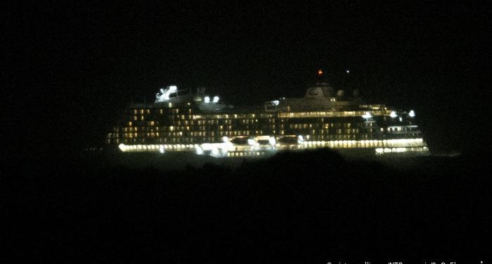 Круизный лайнер, терпевший бедствие у берегов Норвегии, может продолжить движение