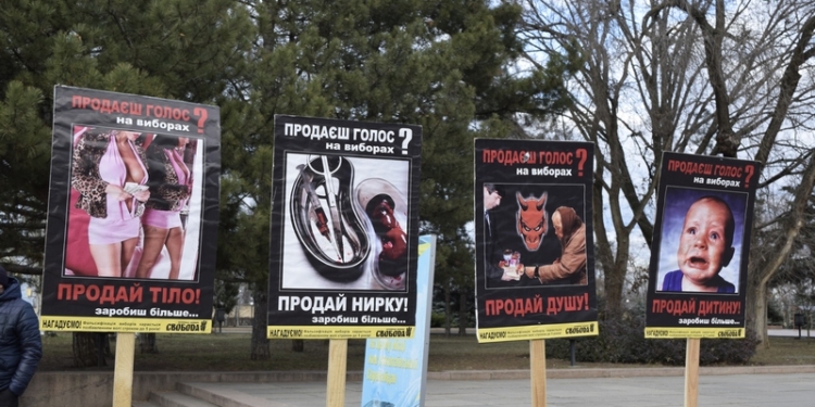 За чистые выборы. В Николаеве прошло Вече Достоинства