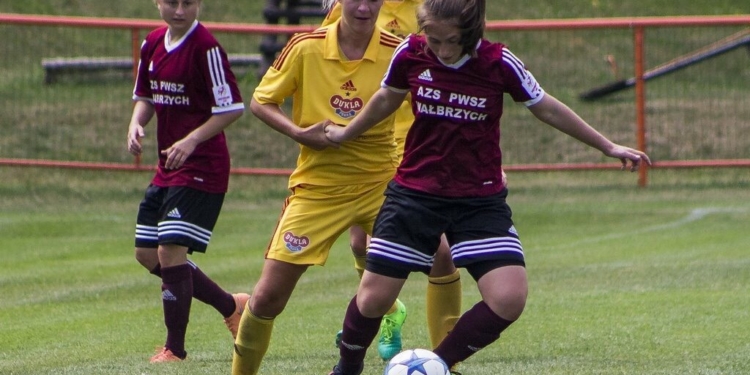 В Николаеве открывается Первая футбольная школа для девочек