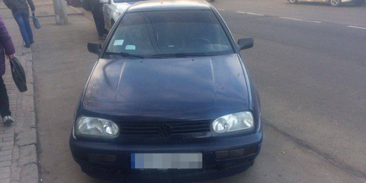 В Николаеве патрульные продолжают выявлять водителей с поддельными документами на авто