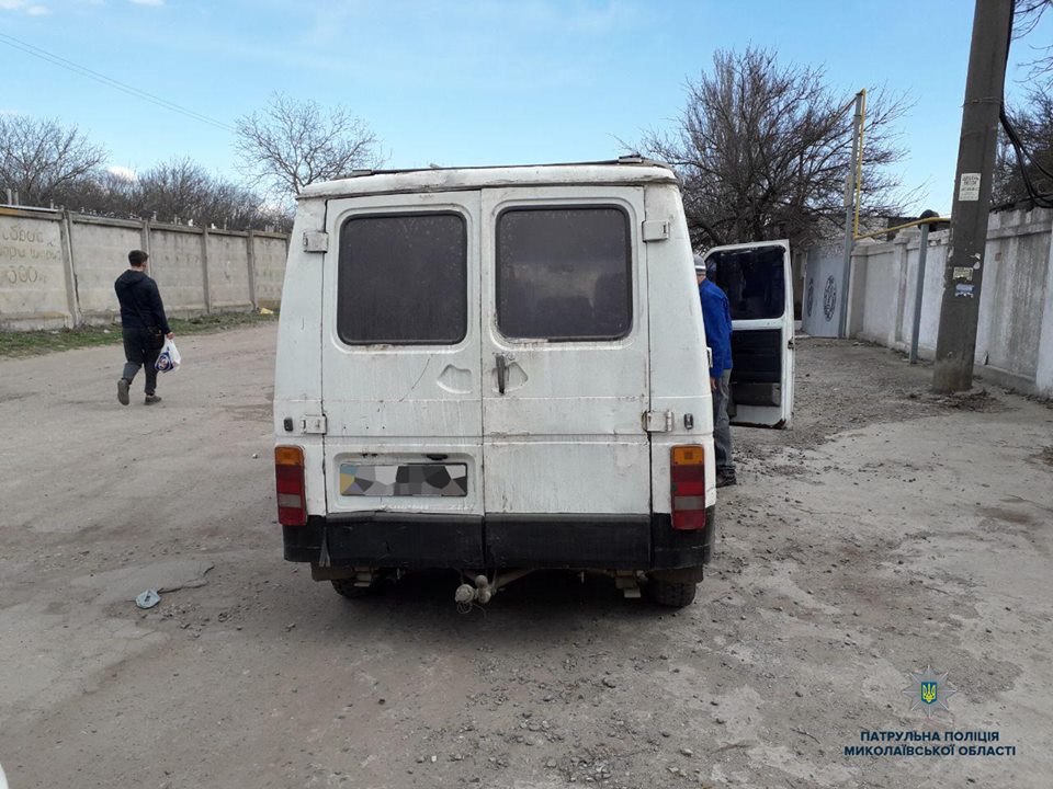 В Николаеве патрульные выявили очередное авто с поддельными документами 1