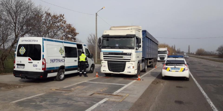 За неделю в Николаевской области доначислено за перевоз фурами свыше нормы более 9 тыс.евро