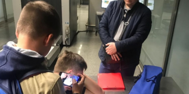 Главе Госрезерва обвинительный акт вручили прямо в аэропорту