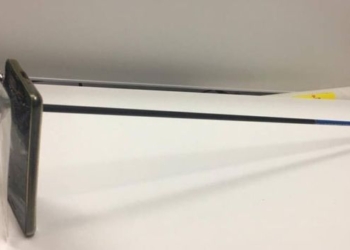 Смартфон спас жизнь хозяина, в которого выстрелили из лука