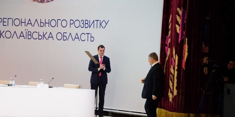 Министр инфраструктуры Владимир Омелян в Николаеве агитировал за Петра Порошенко в рабочее время – ОПОРА