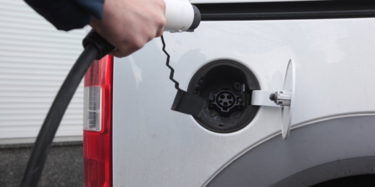 Команда из Днепра переделала “Таврию” в электрокар