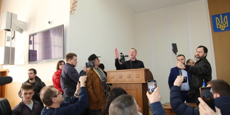 В Херсоне из-за переименования улицы в честь Гандзюк сорвали сессию горсовета