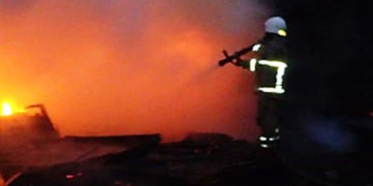 За сутки спасатели Николаева ликвидировали 4 пожара в жилом секторе