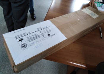 Окружкомы в Николаеве получают бюллетени для голосования 31 марта