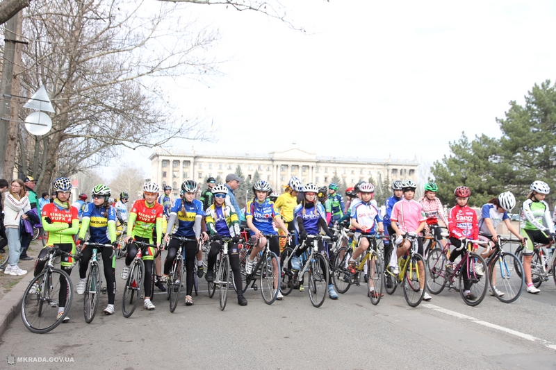 В Николаеве 1-й этап чемпионата Украины по велоспорту открыл губернатор Савченко 7