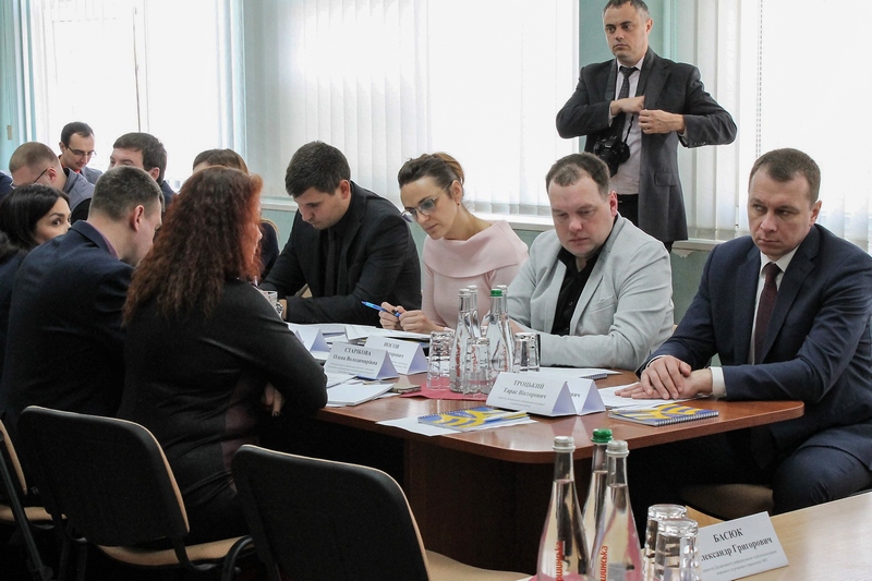 В Николаеве состоялось первое заседание конкурсных комиссий по концессии портов «Ольвия» и «Херсон» 7
