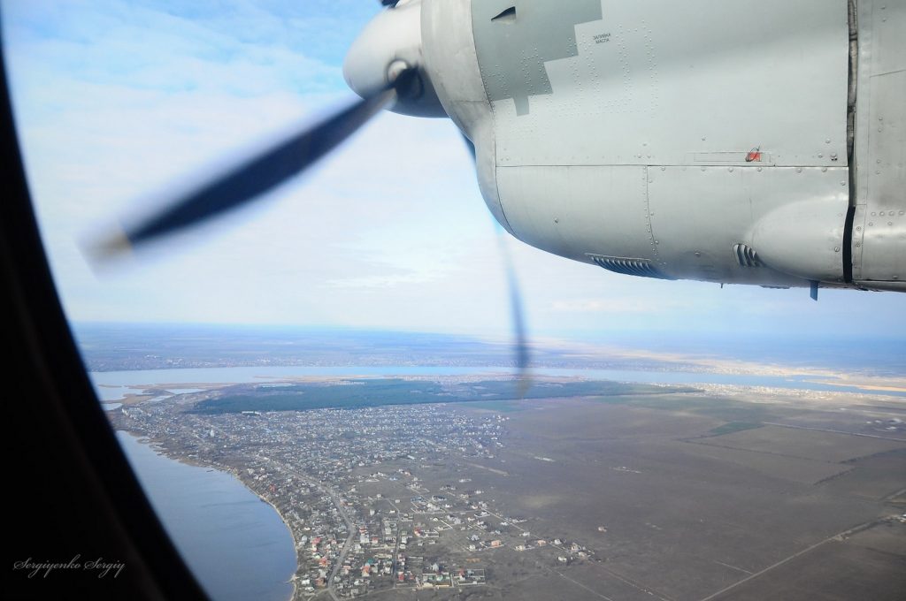 «Тандем двух Ан-26»: на Николаевщине морпехи выполнили десантирование из двух самолетов 10