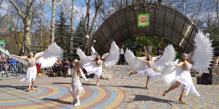 С опережением графика: в Николаевском зоопарке отпраздновали Международный День птиц