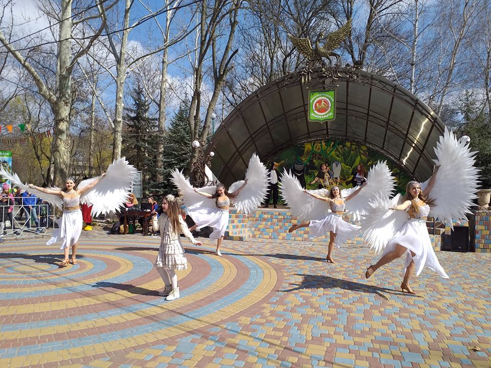 С опережением графика: в Николаевском зоопарке отпраздновали Международный День птиц 11