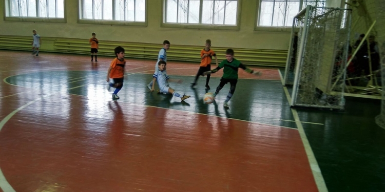 В Николаеве детский турнир по футзалу, приуроченный к Международному женскому дню