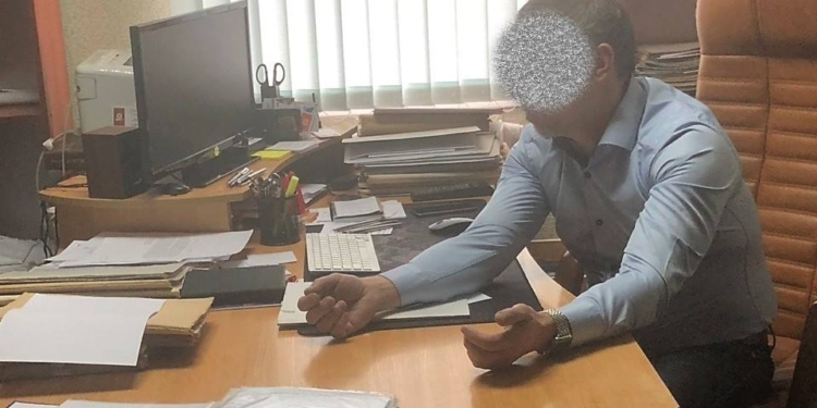 СБУ задержала директора одного из КП Вознесенска на взятке в 108 тысяч гривен