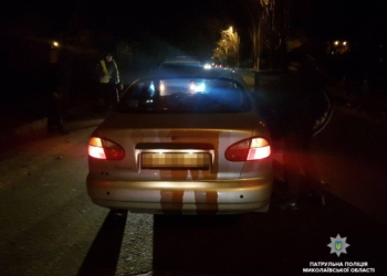 В Николаеве пьяный водитель с ребенком в салоне сбежал с места аварии, но вскоре был задержан патрульными