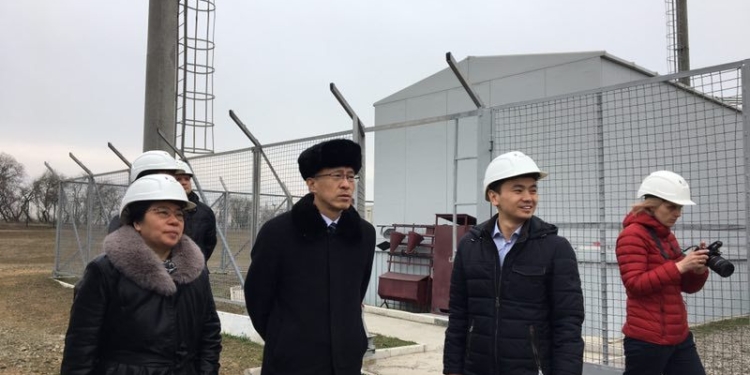 Генеральный консул Китая в Одессе Сун Лицюнь посетил солнечную электростанцию CNBM в Николаевской области