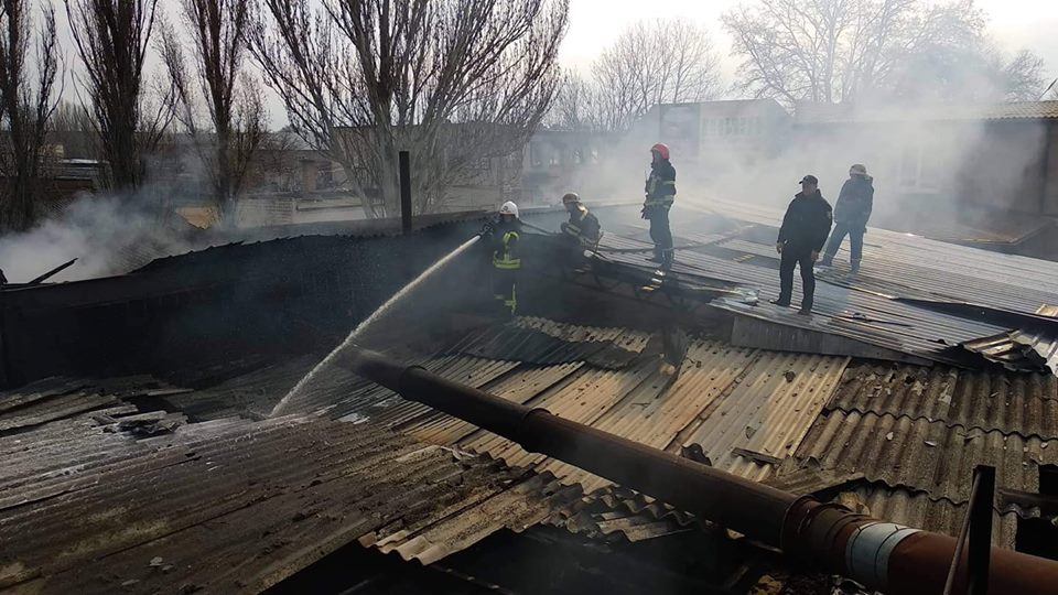 В Николаеве с утра тушат склад столярной мастерской (ОБНОВЛЕНО) 2