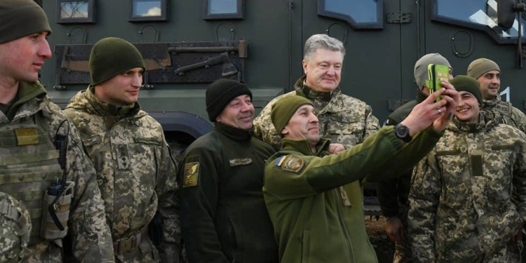 Президент Украины вручил награды бойцам 79-й Николаевской ОДШБр на передовой