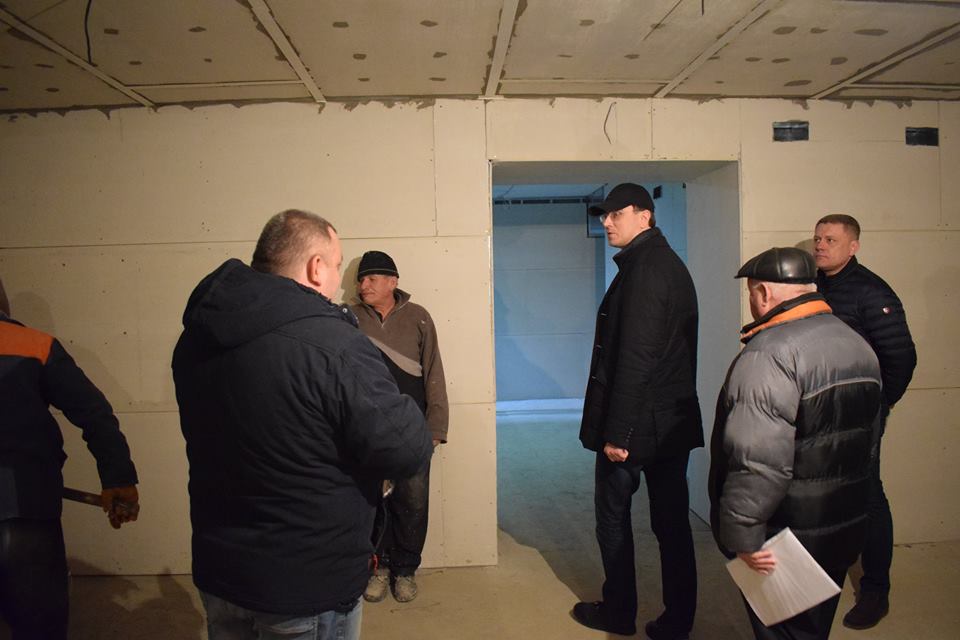 Министр инфраструктуры в Николаеве: Омелян побывал в Николаевском аэропорту и проверил ремонт туалета на железнодорожном вокзале 15