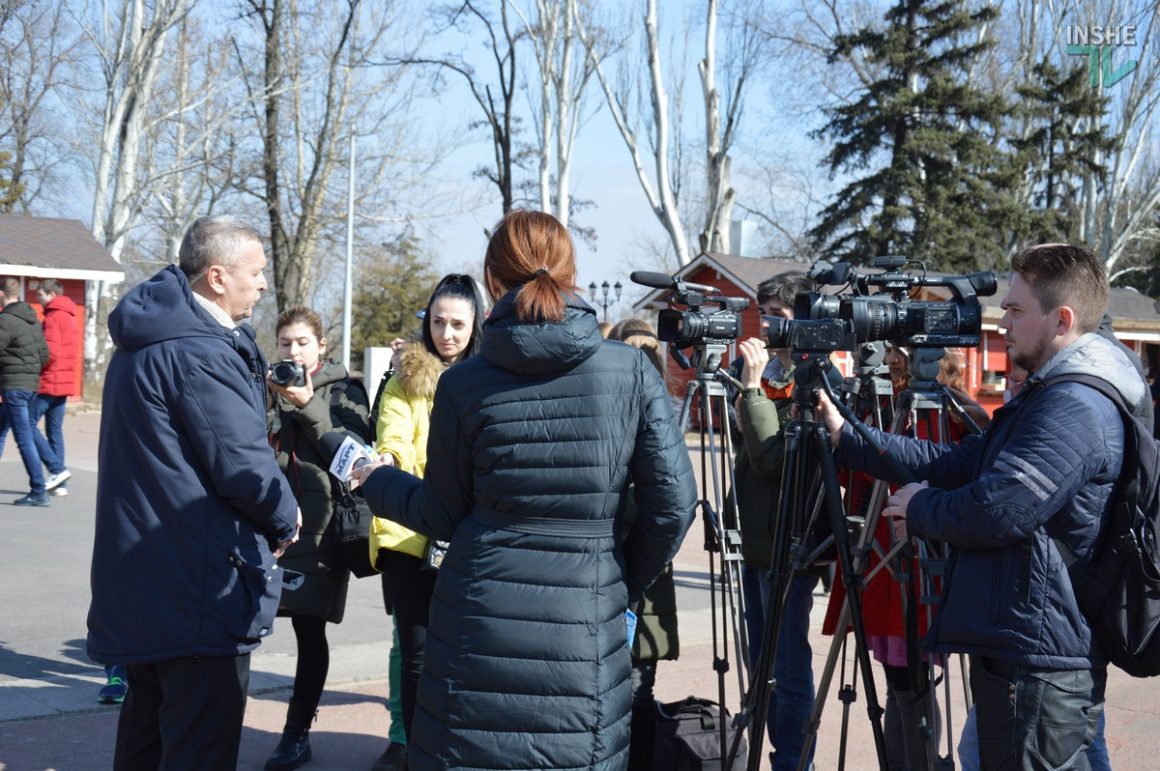 В Николаеве активисты потребовали от мэра Сенкевича извинений за "маргариновый скандал" 7
