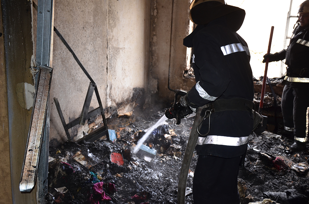По непонятной причине на Николаевщине выгорела комната в многоэтажке 21