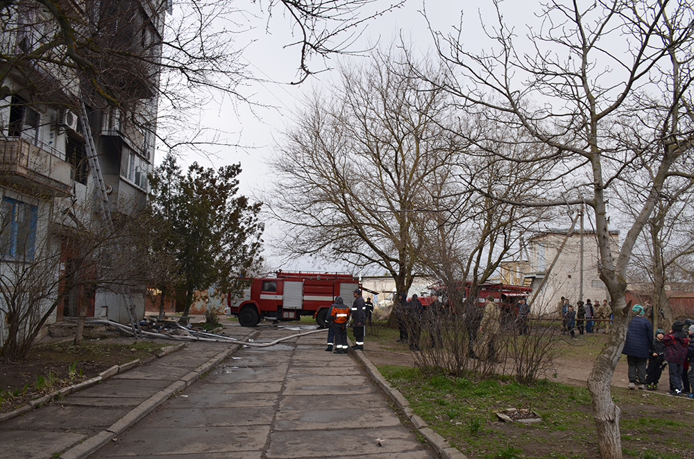 По непонятной причине на Николаевщине выгорела комната в многоэтажке 23