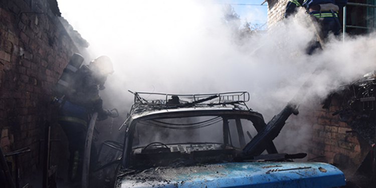 В Варваровке из-за короткого замыкания в гараже сгорел «Москвич»