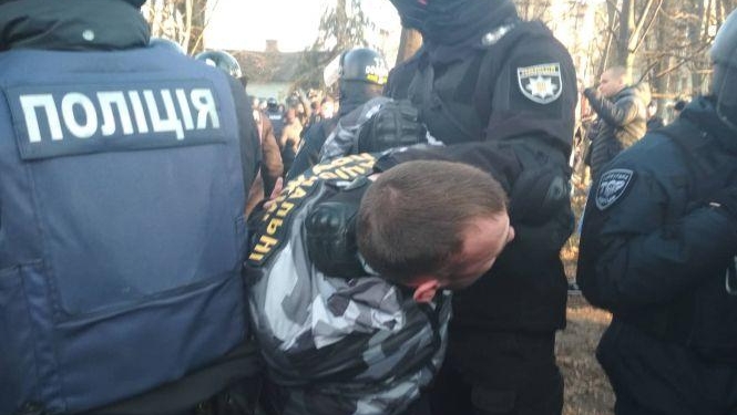 В Виннице произошла потасовка между “Нацдружинами” и полицией