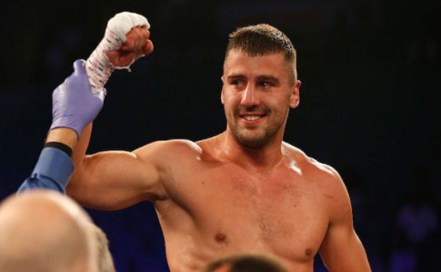 Украинец Гвоздик защитил титул чемпиона мира WBC в полутяжелом весе