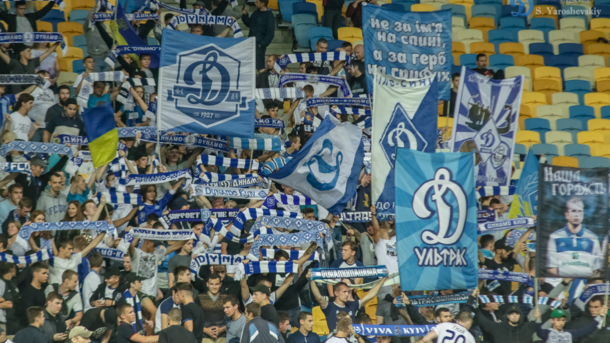 “Барыг у нас не любят”, – ультрас “Динамо” предупредили спекулянтов билетами в “фанатские” сектора